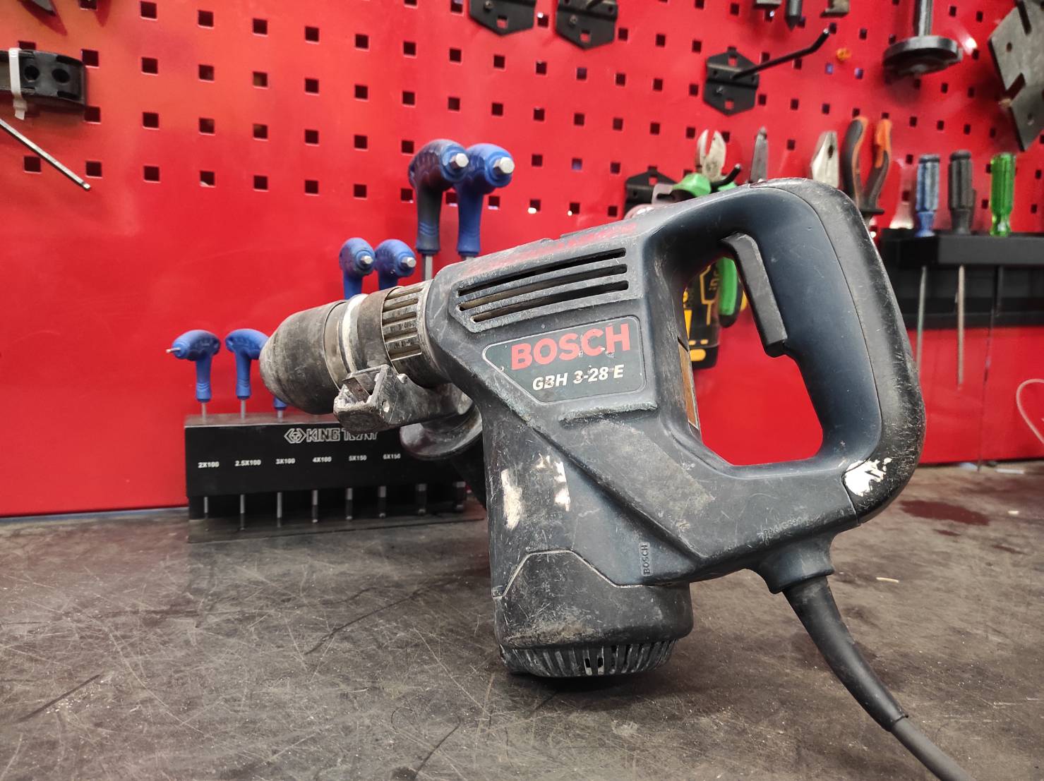 สว่านกดยังไงก็ไม่ติด ซ่อมยังไงก็ไม่ติด!