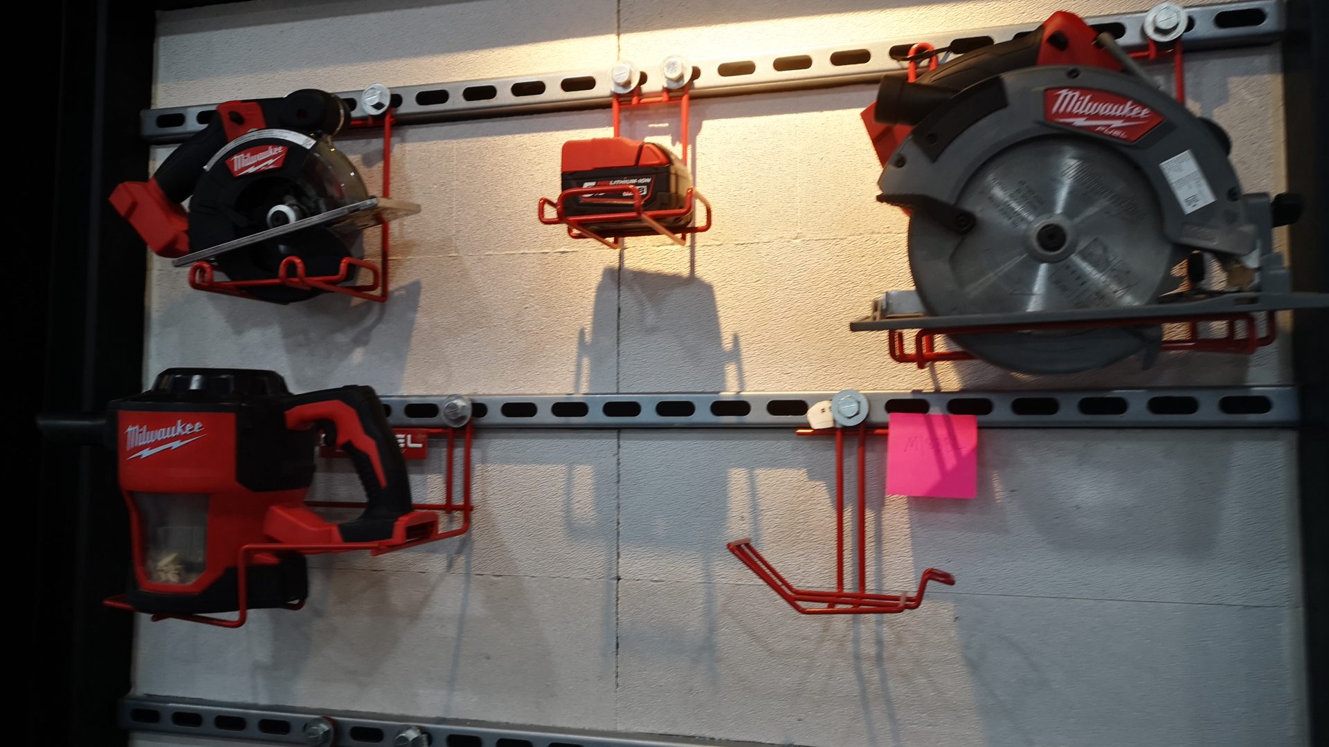 หยิบตัวไหนดีนะ milwaukee