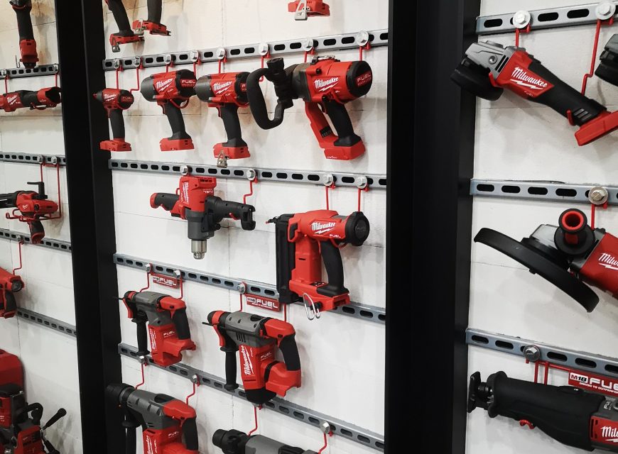 milwaukee วางแบบนี้ก็หยิบง่ายดีนะ