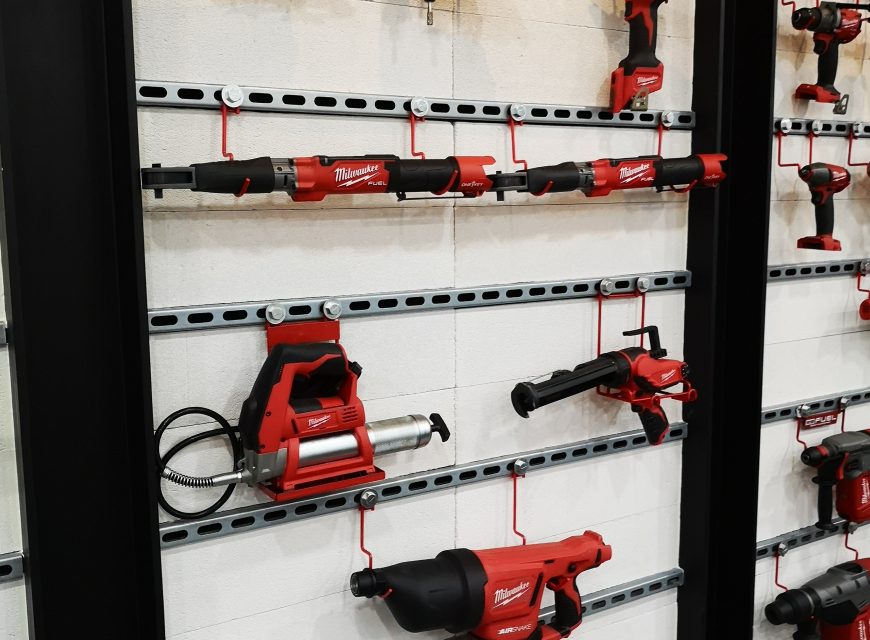 Milwaukee M12 อีกแผง