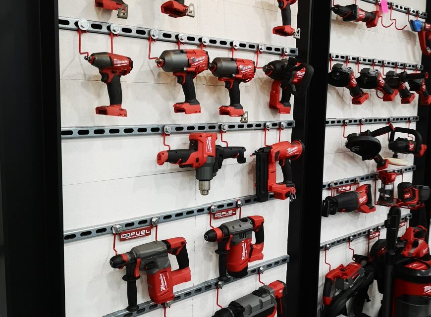 Milwaukee M18