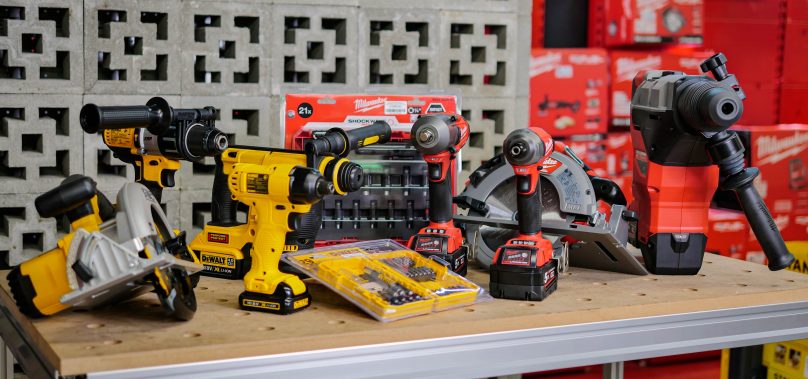 Milwaukee และ DeWalt เครื่องมือแบรนด์ไหนดีกว่ากันในปี 2021