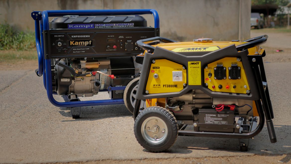 เครื่องกำเนิดไฟฟ้ากระแสตรง และเครื่องกำเนิดไฟฟ้ากระแสสลับ ต่างกันยังไง