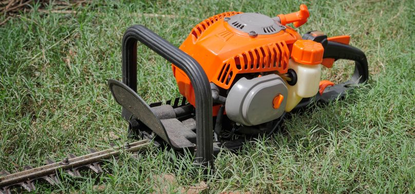 เครื่องตัดแต่งกิ่งไม้