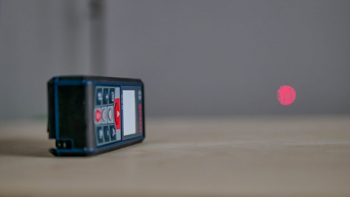 5 เครื่องวัดระยะเลเซอร์ BOSCH