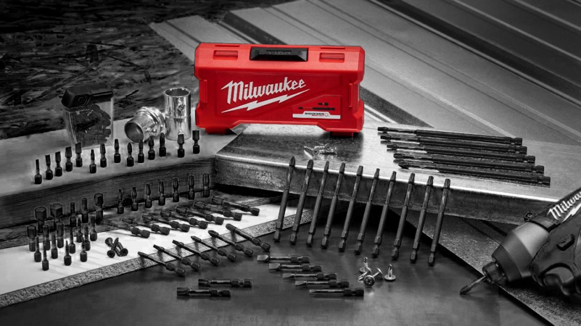 10 เครื่องมืองานไม้ Milwaukee ขั้น สูงสุดของคุณภาพและความแม่นยำ