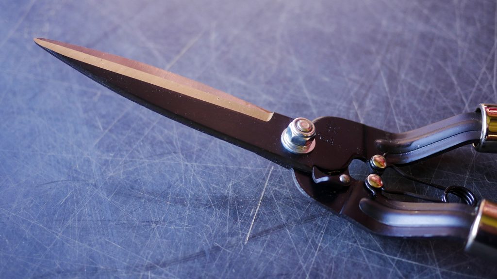 กรรไกรตัดหญ้า