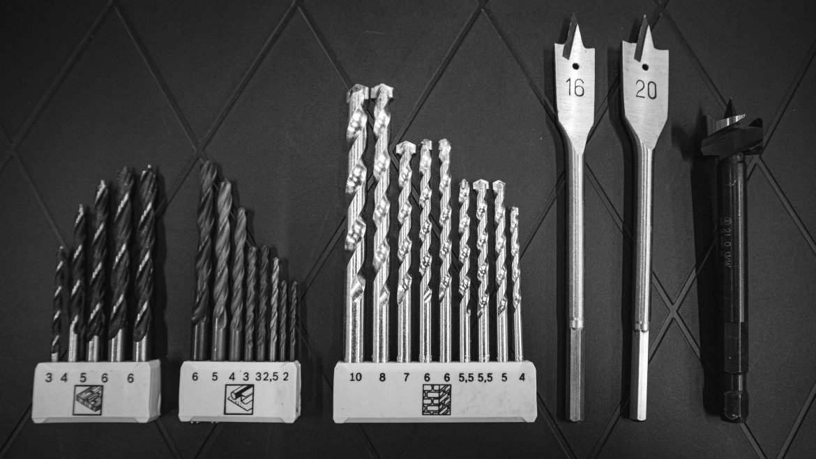 ดอกสว่าน มีกี่แบบ เเต่ละเเบบ ใช้กับการเจาะเเบบไหนถึงจะดีที่สุด มาหาคำตอบกัน