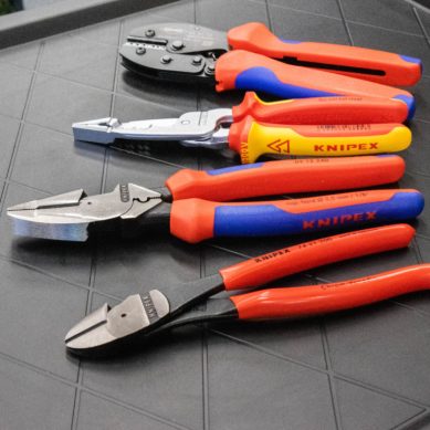 4 คีม knipex คุณภาพสูงที่ต้องมีสำหรับช่างไฟฟ้ามืออาชีพ
