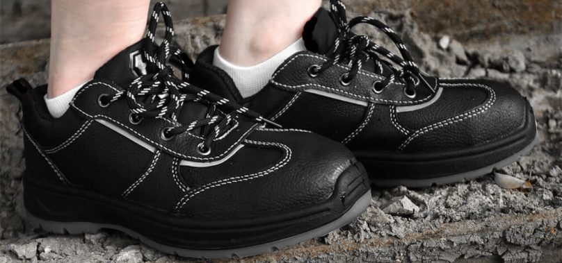 วิธีเลือกซื้อรองเท้าเซฟตี้ผู้หญิงยังไงให้สวมใส่สบายตลอดวัน