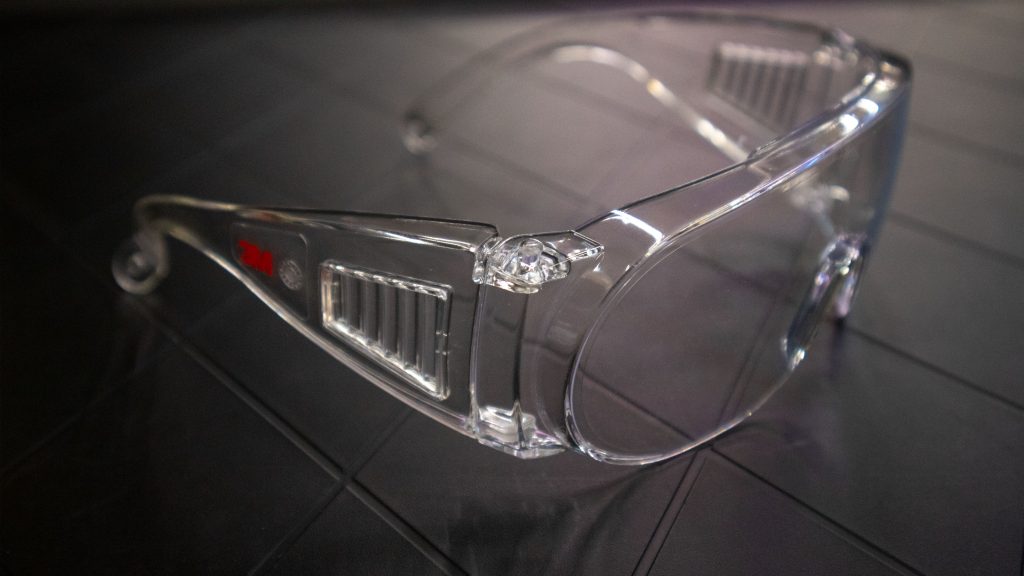 แว่นนิรภัย 