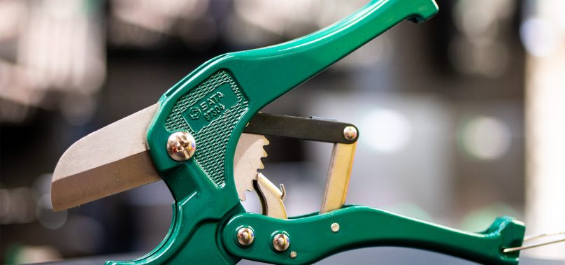 วิธีบำรุงรักษา กรรไกรตัดท่อ ให้คมกริบพร้อมใช้งานอยู่เสมอ!