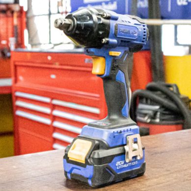 บล็อกไฟฟ้า ร้อนเร็ว!  ปัญหาที่พบบ่อย สาเหตุมาจากอะไร? และวิธีป้องกัน