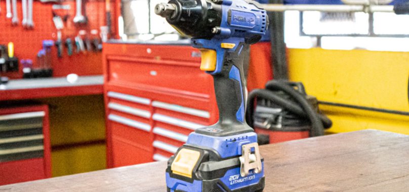 บล็อกไฟฟ้า ร้อนเร็ว!  ปัญหาที่พบบ่อย สาเหตุมาจากอะไร? และวิธีป้องกัน