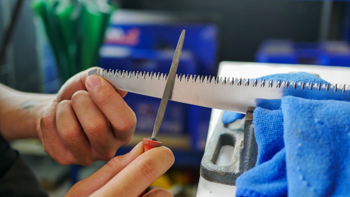 เลื่อยมือ ใช้มานานแล้วไม่คม สามารถลับได้ไหม?