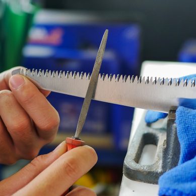 เลื่อยมือ ใช้มานานแล้วไม่คม สามารถลับได้ไหม?