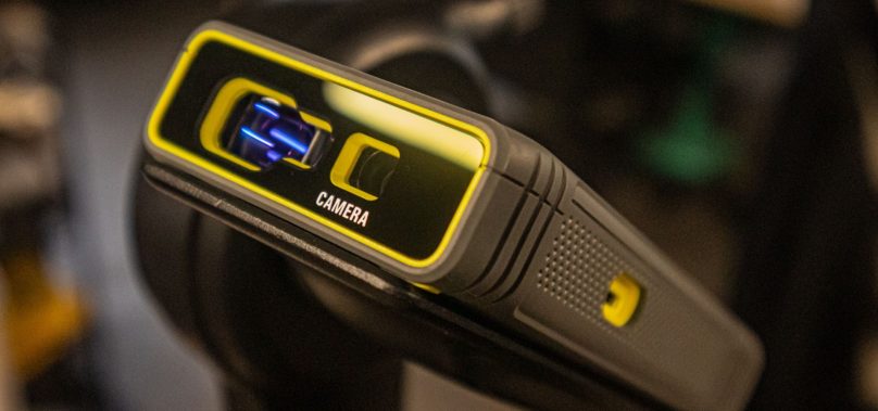 แสงจาก เครื่องวัดระยะเลเซอร์ เป็นอันตรายหรือไม่? ใช้ให้ปลอดภัย ต้องระวังอะไร?