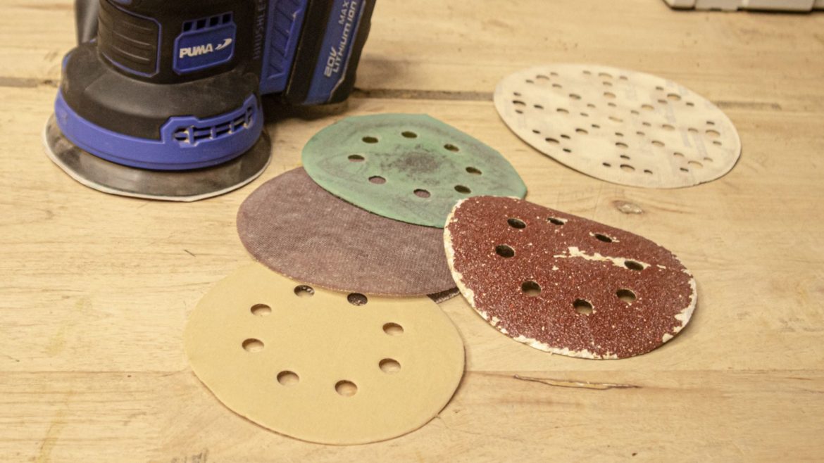 ทำไมช่างไม้ ต้องมี กระดาษทราย เก็บไว้หลายเบอร์?